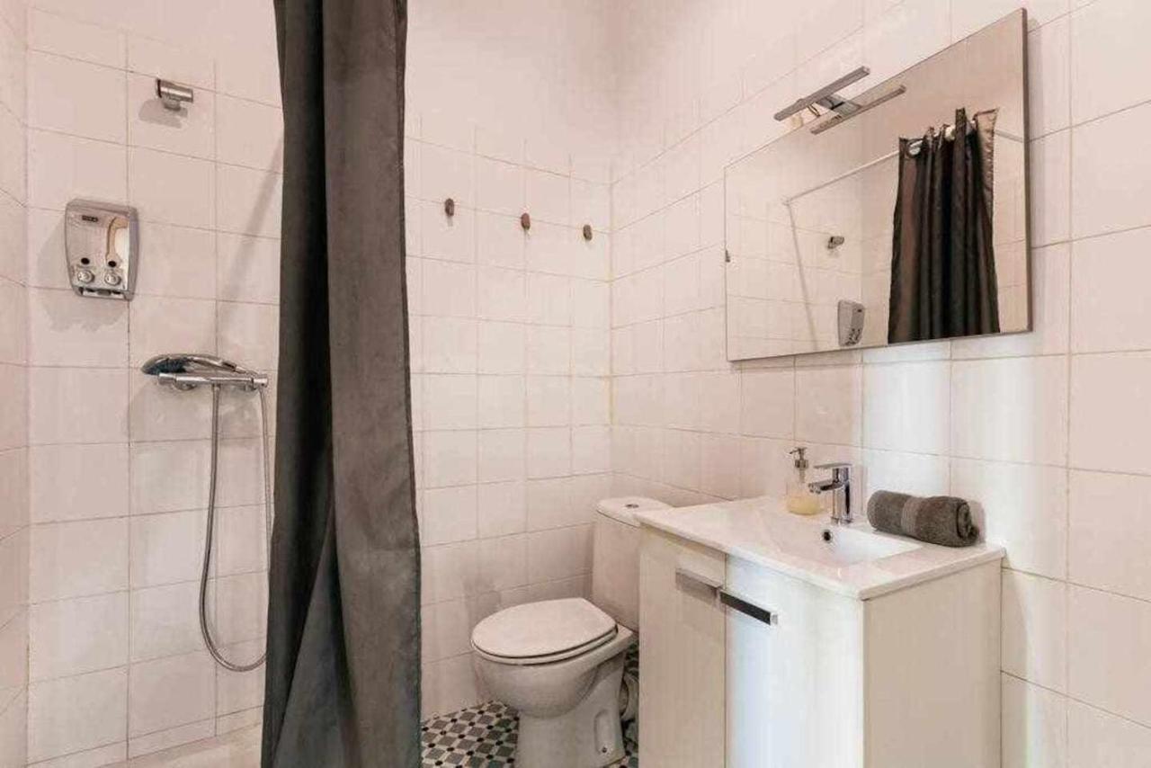 Cozy & Central Apartment Barcelona Exterior photo