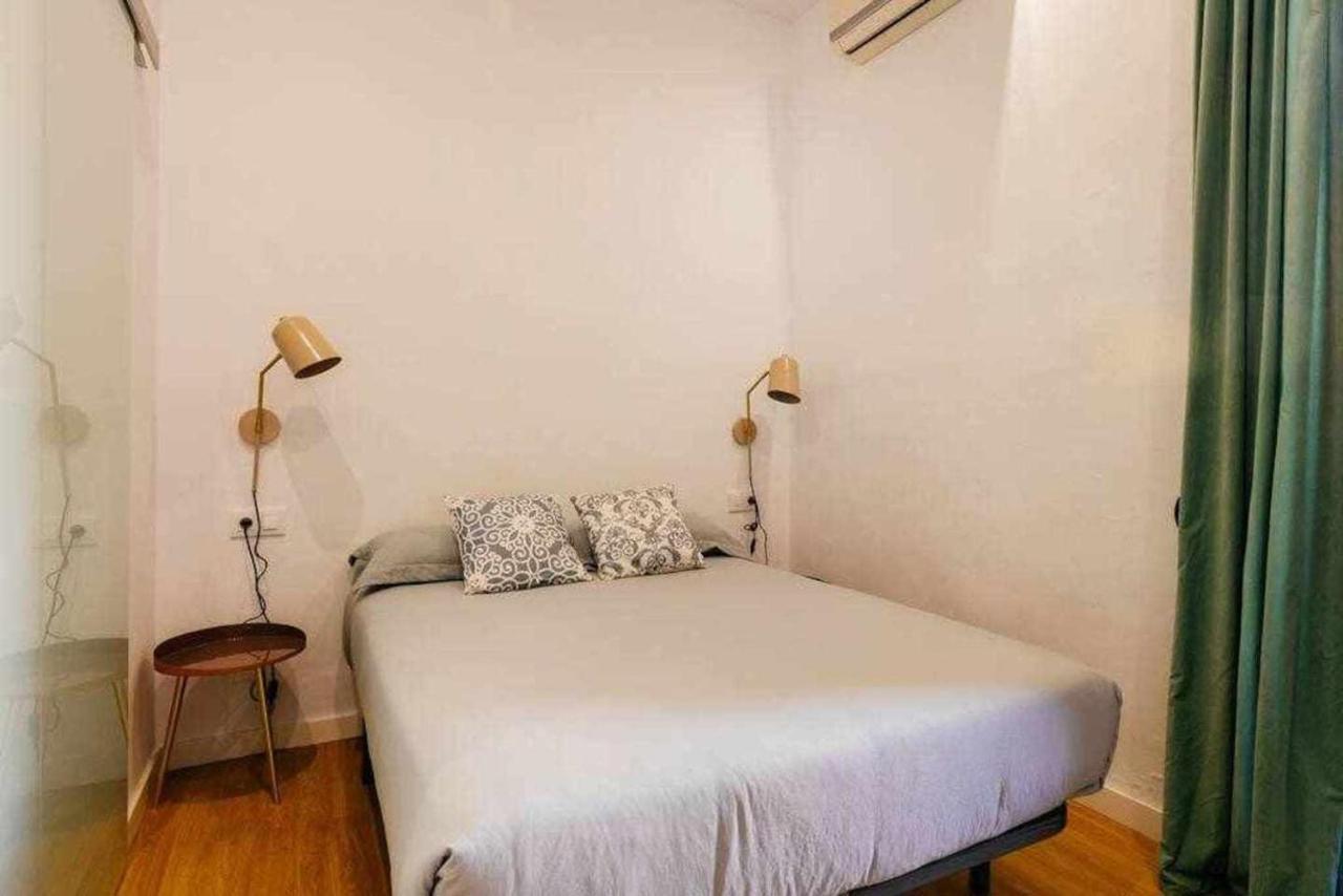 Cozy & Central Apartment Barcelona Exterior photo