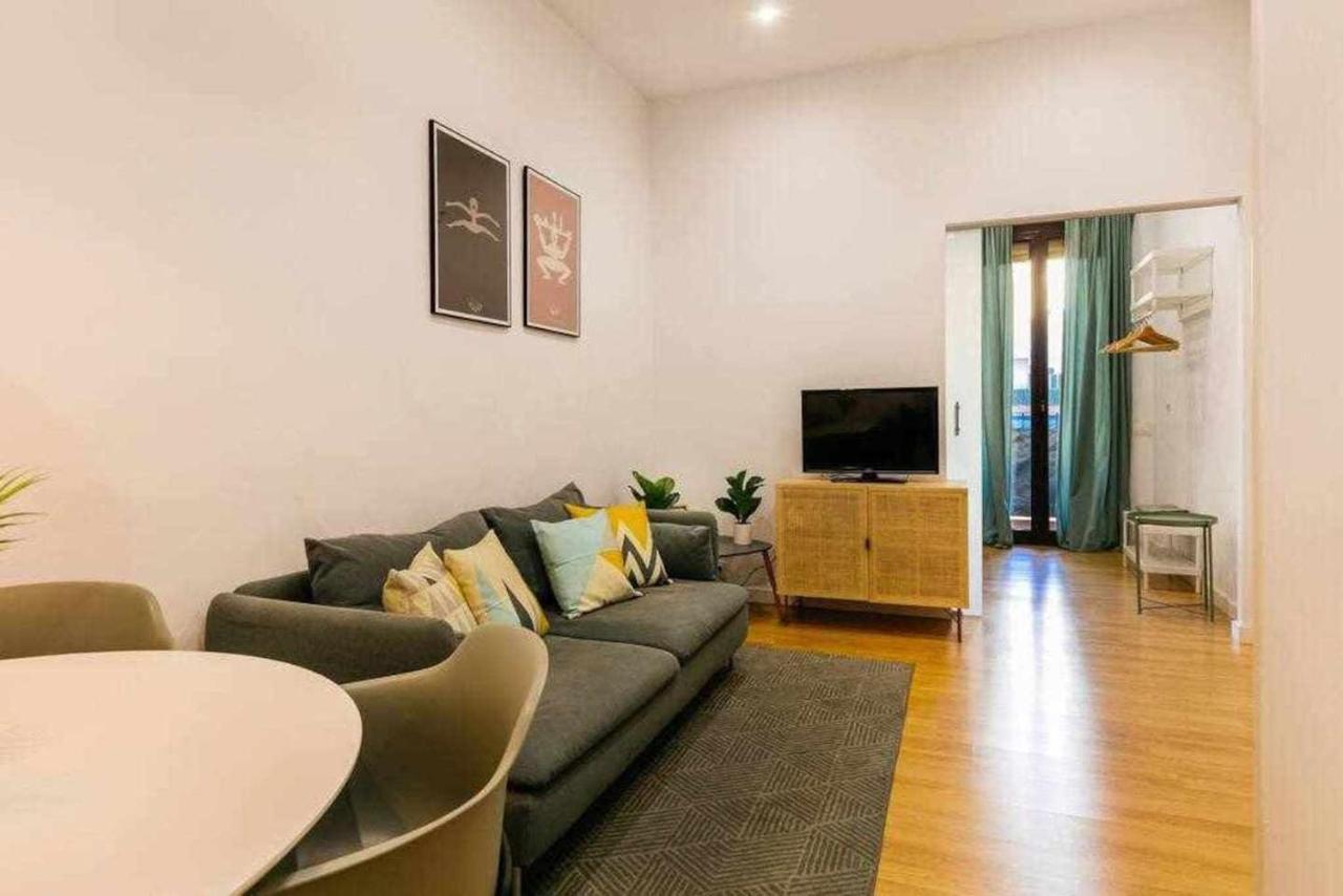 Cozy & Central Apartment Barcelona Exterior photo